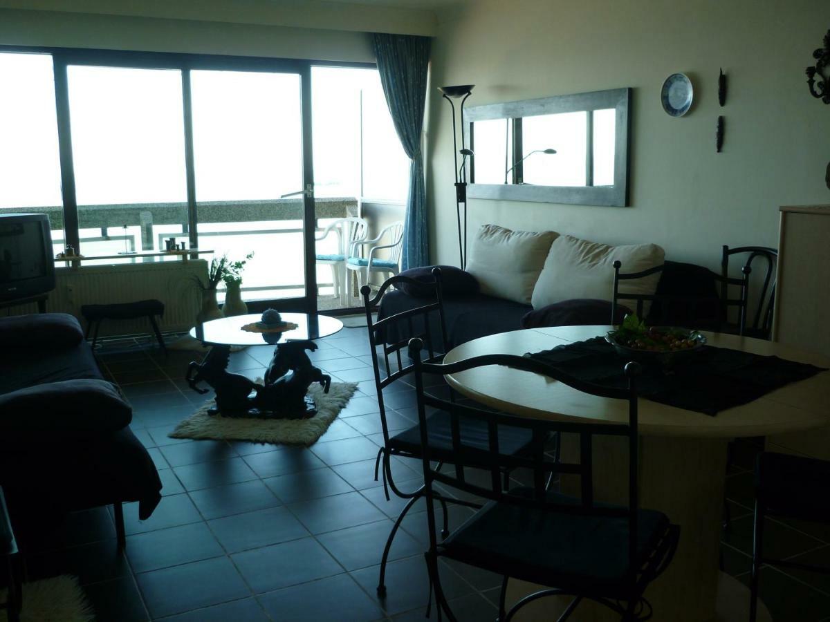 오스텐드 Residentie Aldis Met Zeezicht 아파트 외부 사진